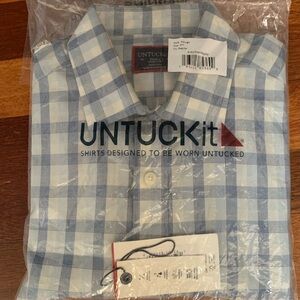 UNTUCKIT SHIRT SIZE SMALL TRADITIONAL FIT NWT